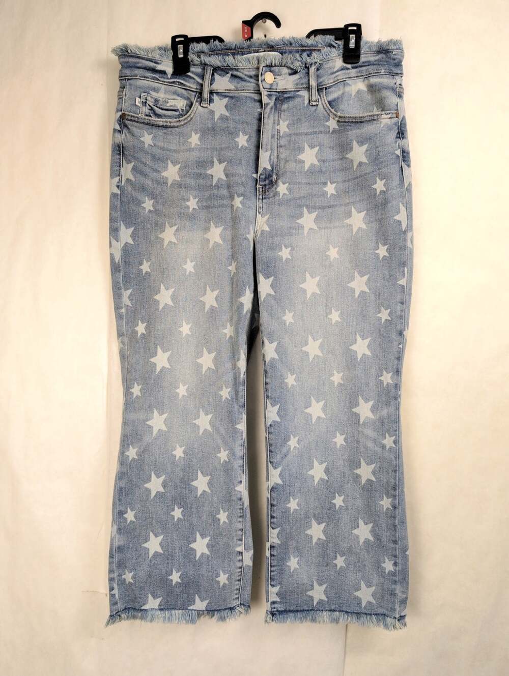 Judy Blue Cropped Straight star print raw hem jeans Sz 32 Boho Western Celestial